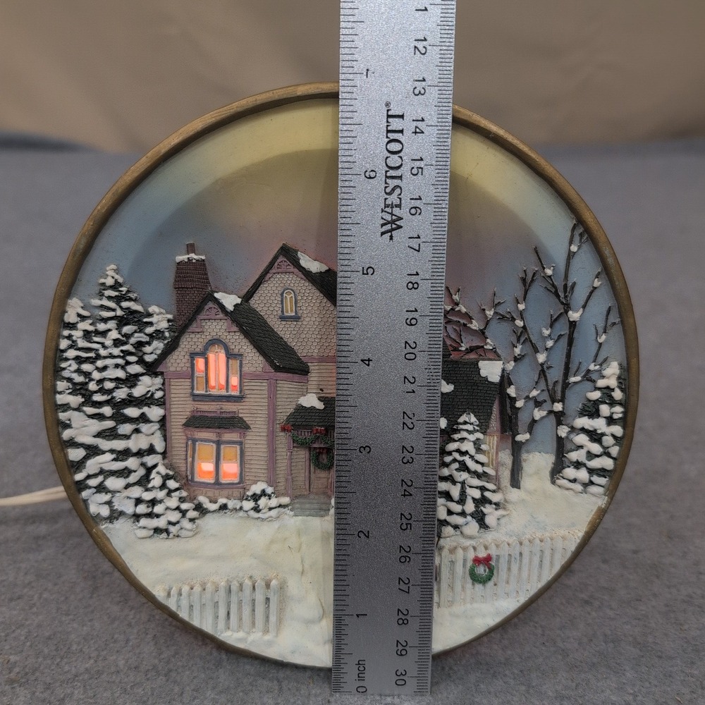 Vintage Lighted 3D Relief‎ Winter Victorian House Collector Plate Holiday Decor - Picture 2 of 3